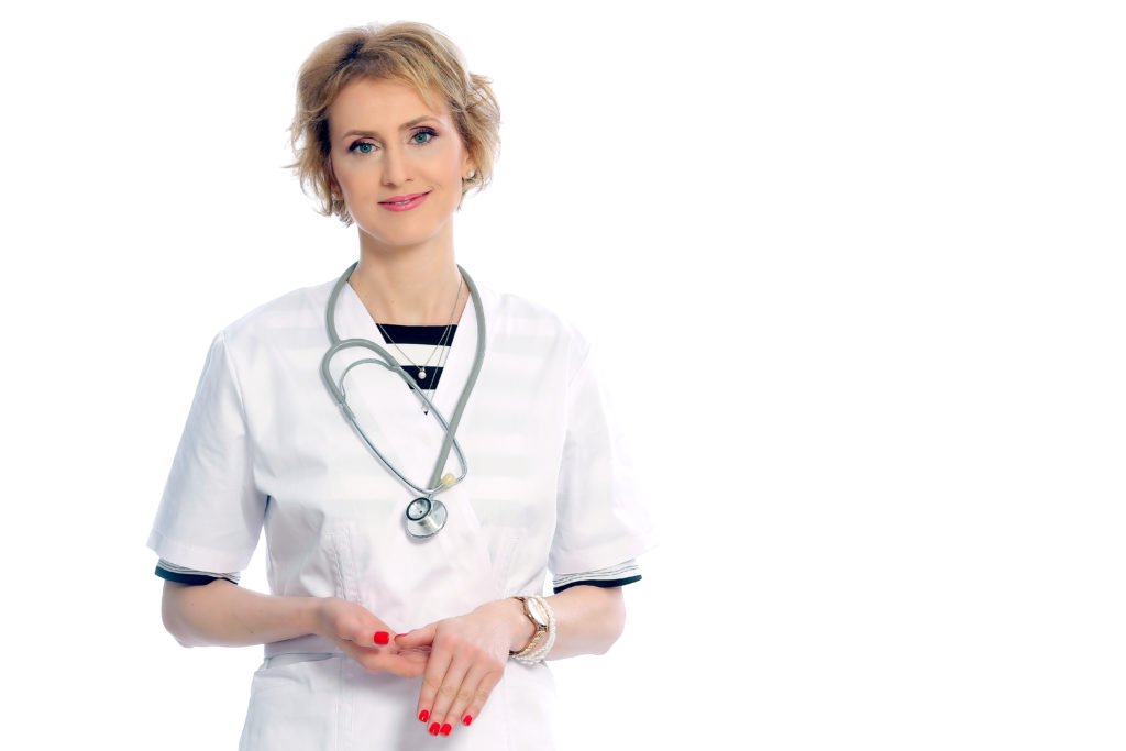 Dr. Laura Ene, medic primar nutritie boli metabolice la clinica Kilostop